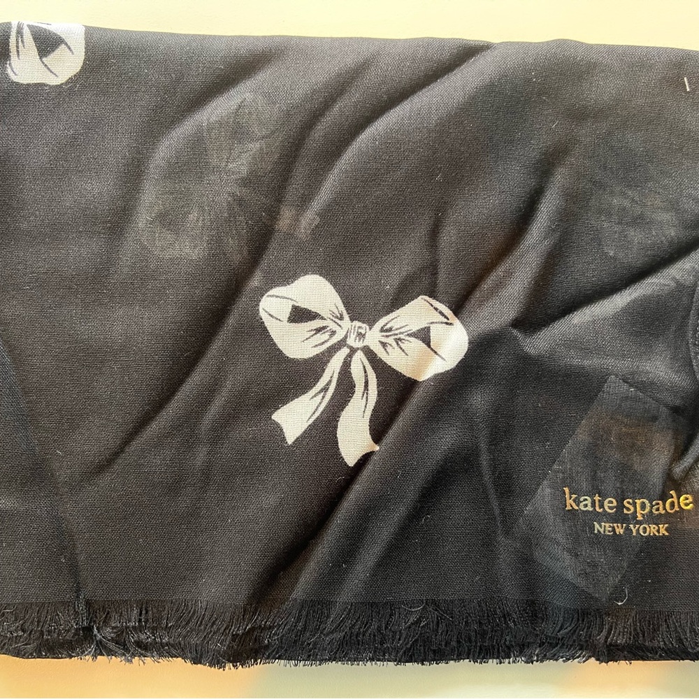 NEW- Kate Spade Black and White Bow Scarf